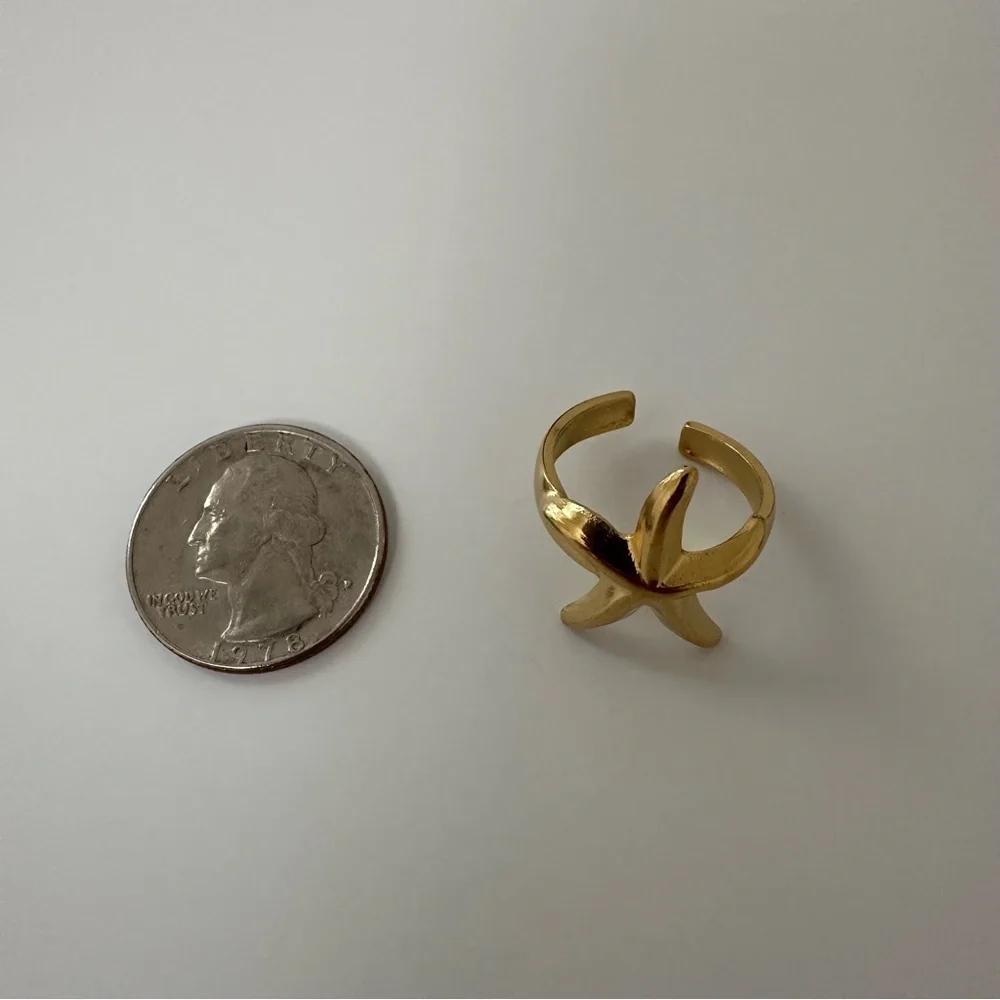 Gold Starfish Ring